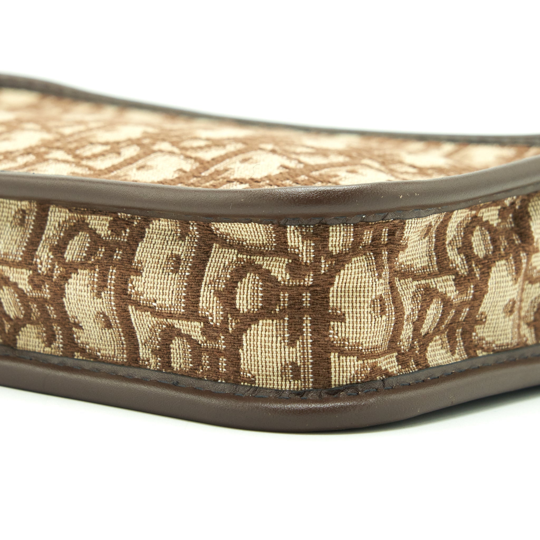 dior-diorquake-pouch-brown-oblique-canvas-ghw