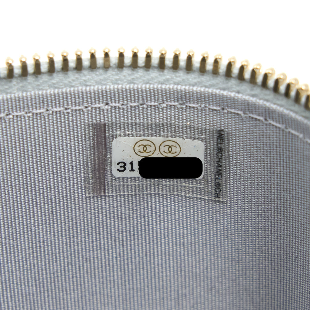 chanel-21a-top-handle-mini-vanity-with-chain-lambskin-light-grey-ghw