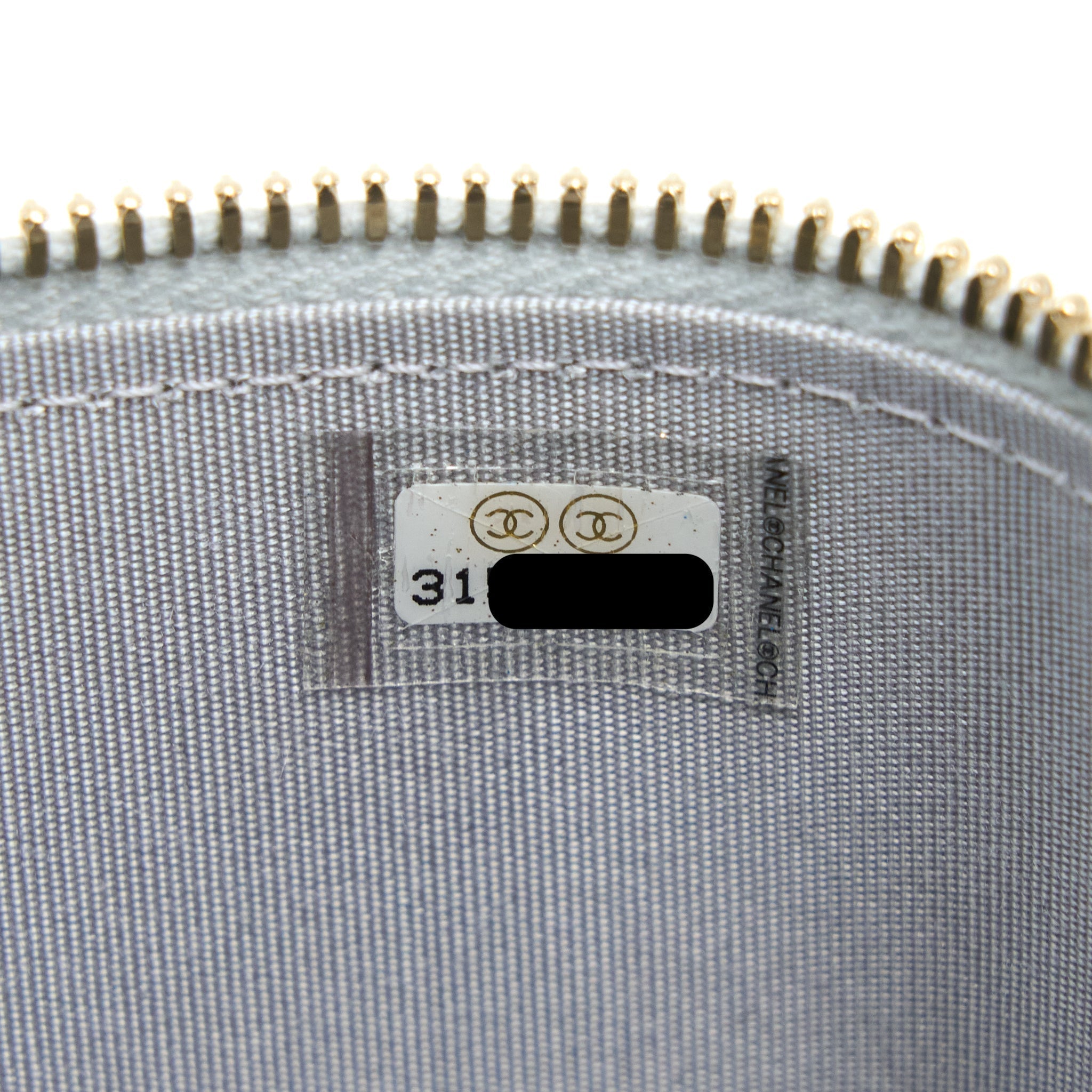 chanel-21a-top-handle-mini-vanity-with-chain-lambskin-light-grey-ghw