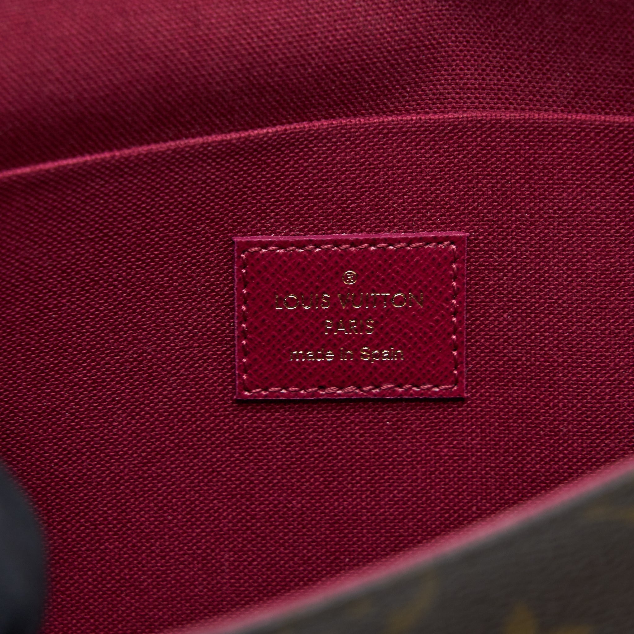 louis-vuitton-felicie-pochette-monogram-canvas-ghw-4