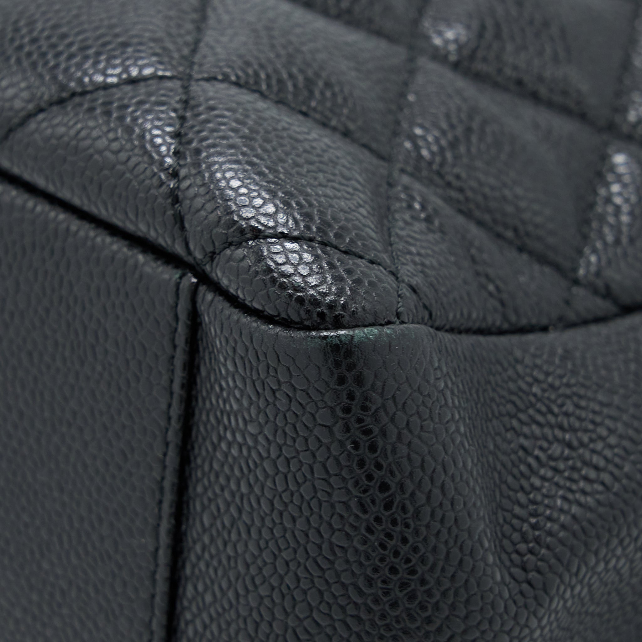 chanel-grand-shopping-tote-gst-caviar-black-ghw