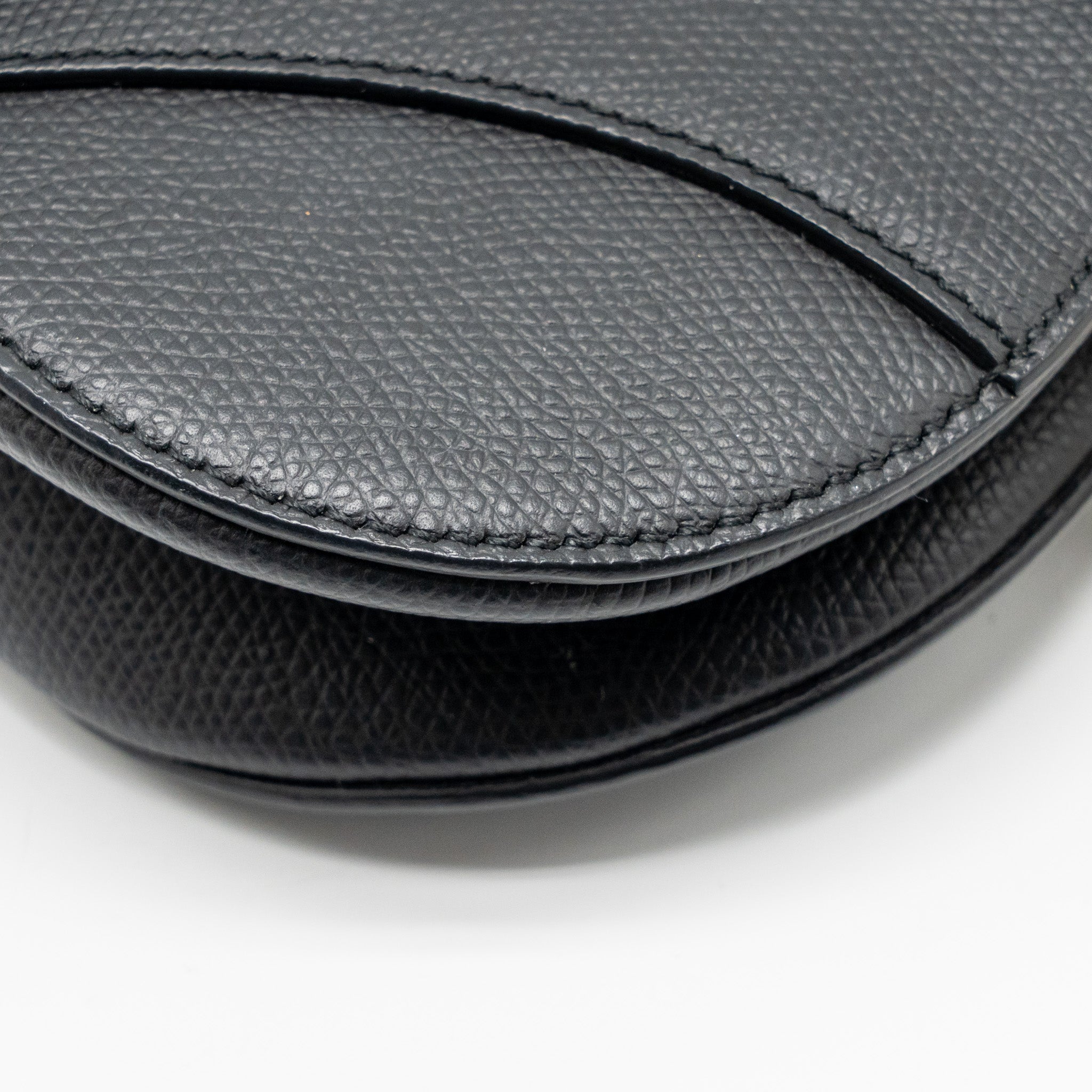dior-mini-saddle-grained-calfskin-black-ghw