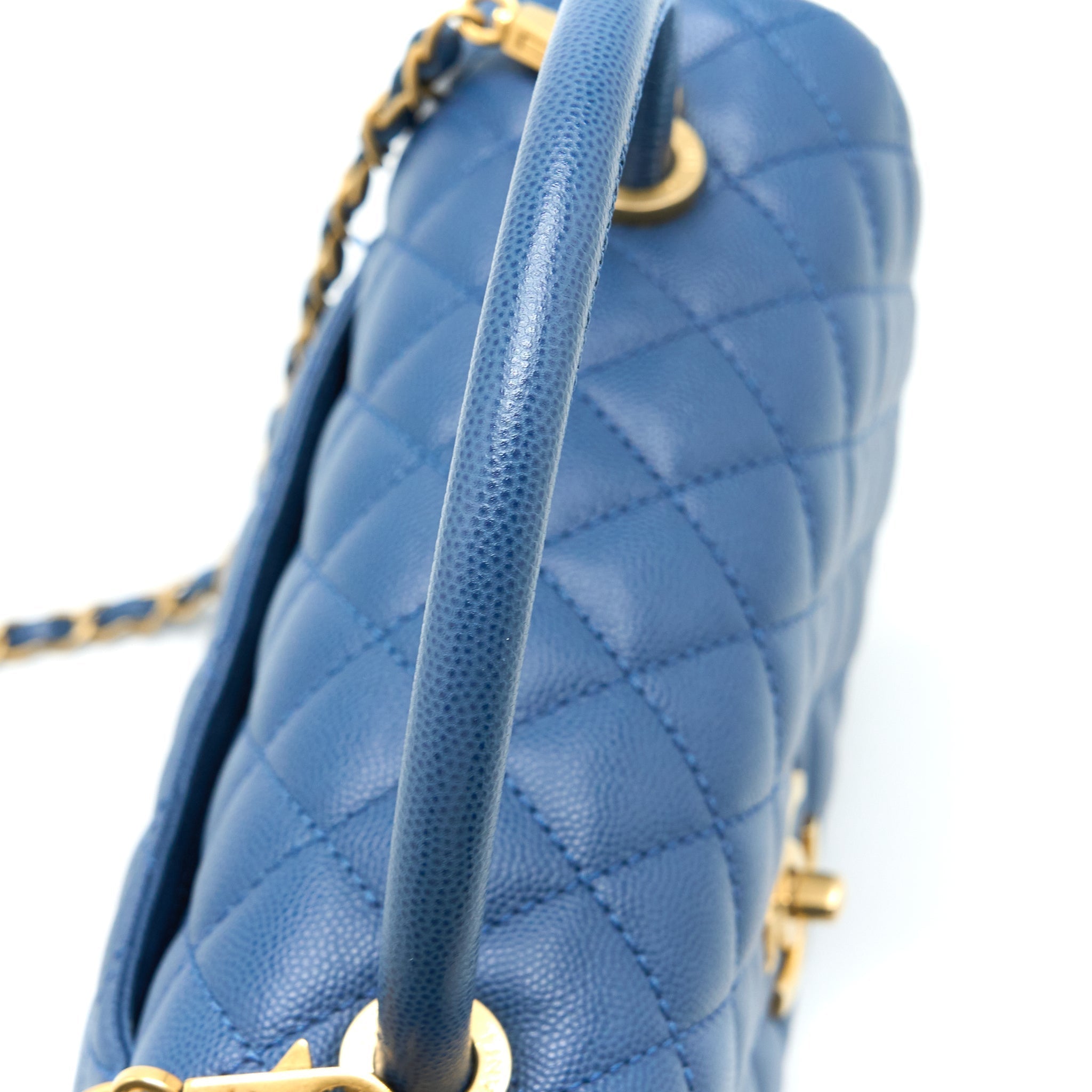 chanel-medium-coco-handle-flap-bag-caviar-ghw