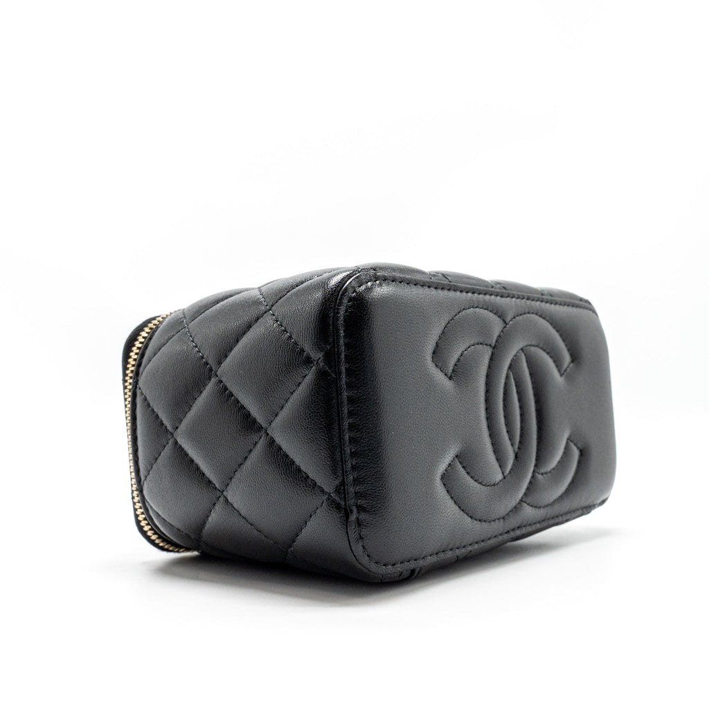 chanel-top-handle-long-vanity-case-lambskin-black-lghw-microchip-1