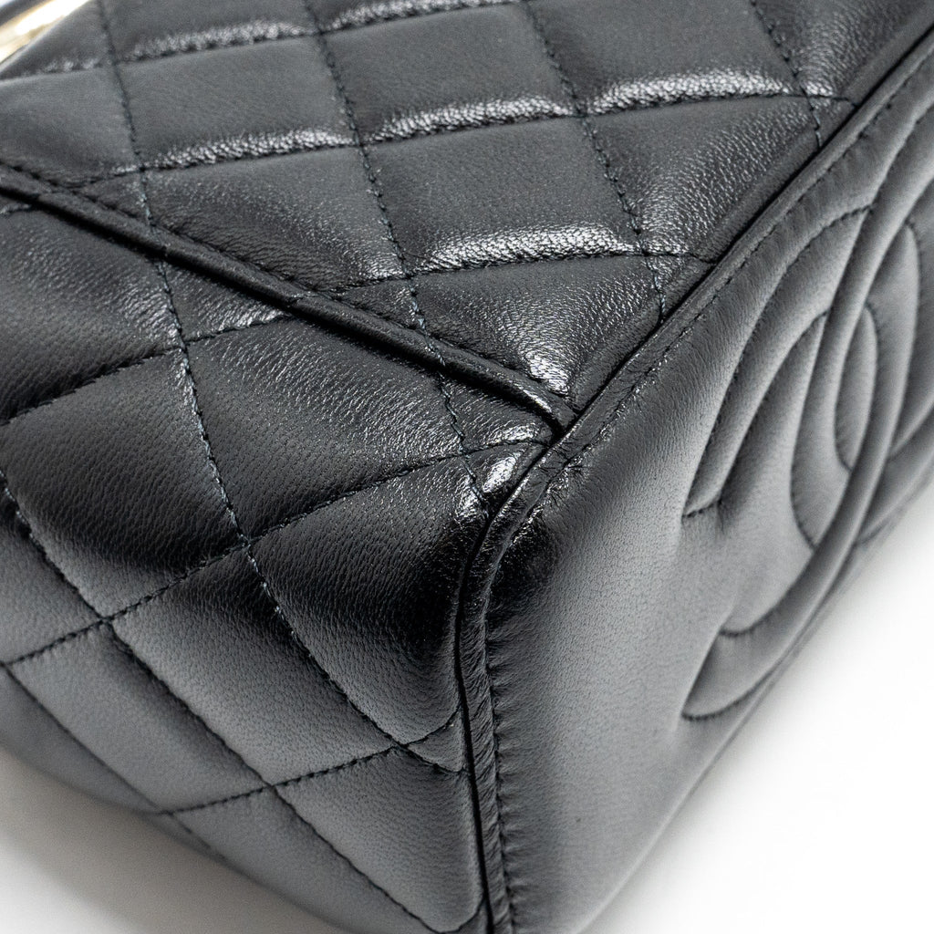chanel-top-handle-long-vanity-case-lambskin-black-lghw-microchip-1