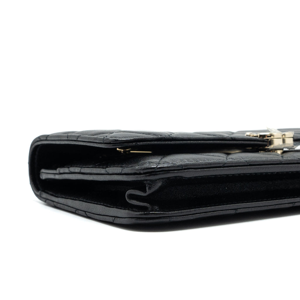 chanel-leather-top-handle-wallet-on-chain-lambskin-black-lghw-microchip