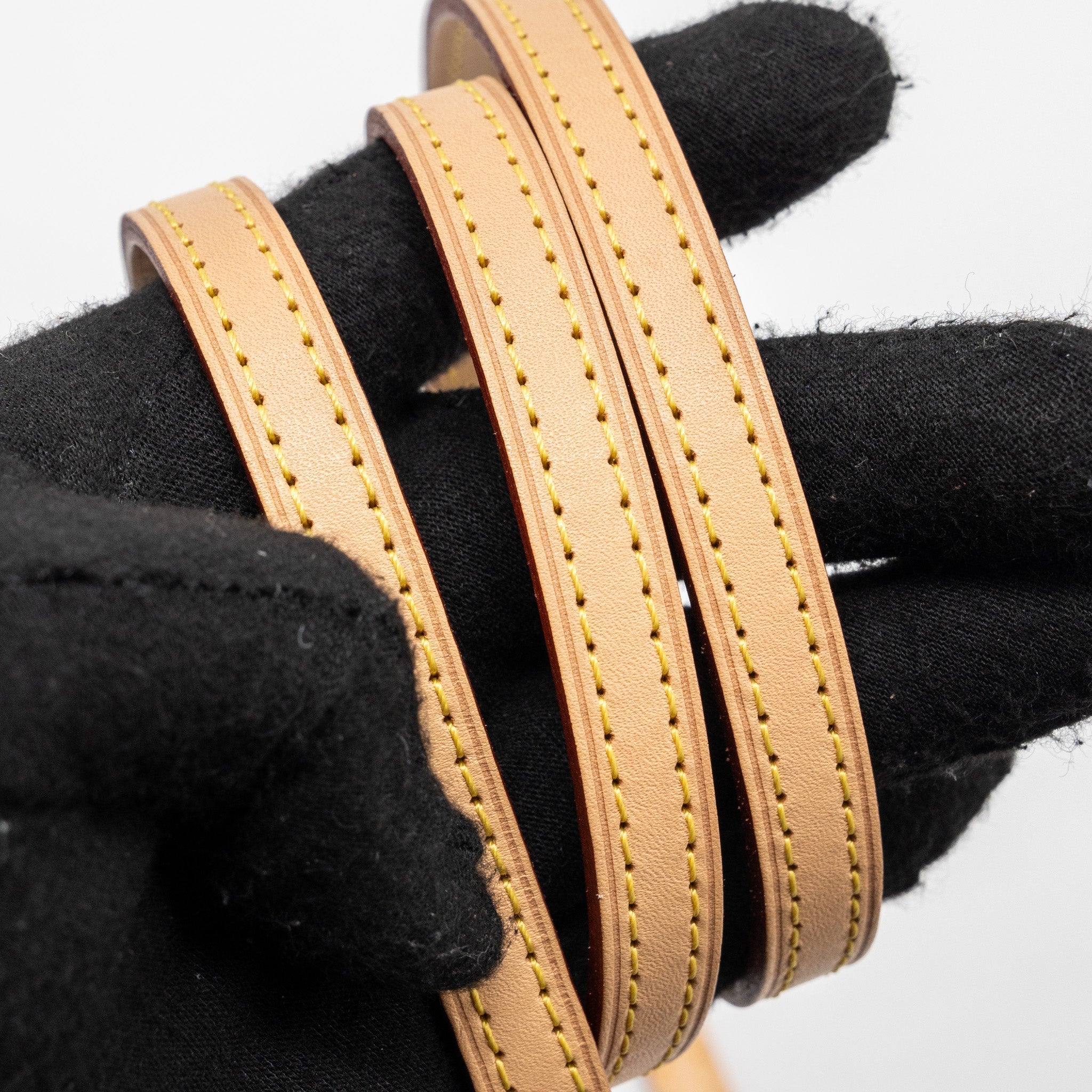 louis-vuitton-alma-bb-monogram-canvas-ghw-2
