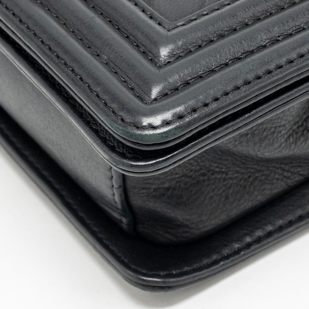 chanel-small-boy-bag-arabesque-calfskin-black-ruthenium-shw