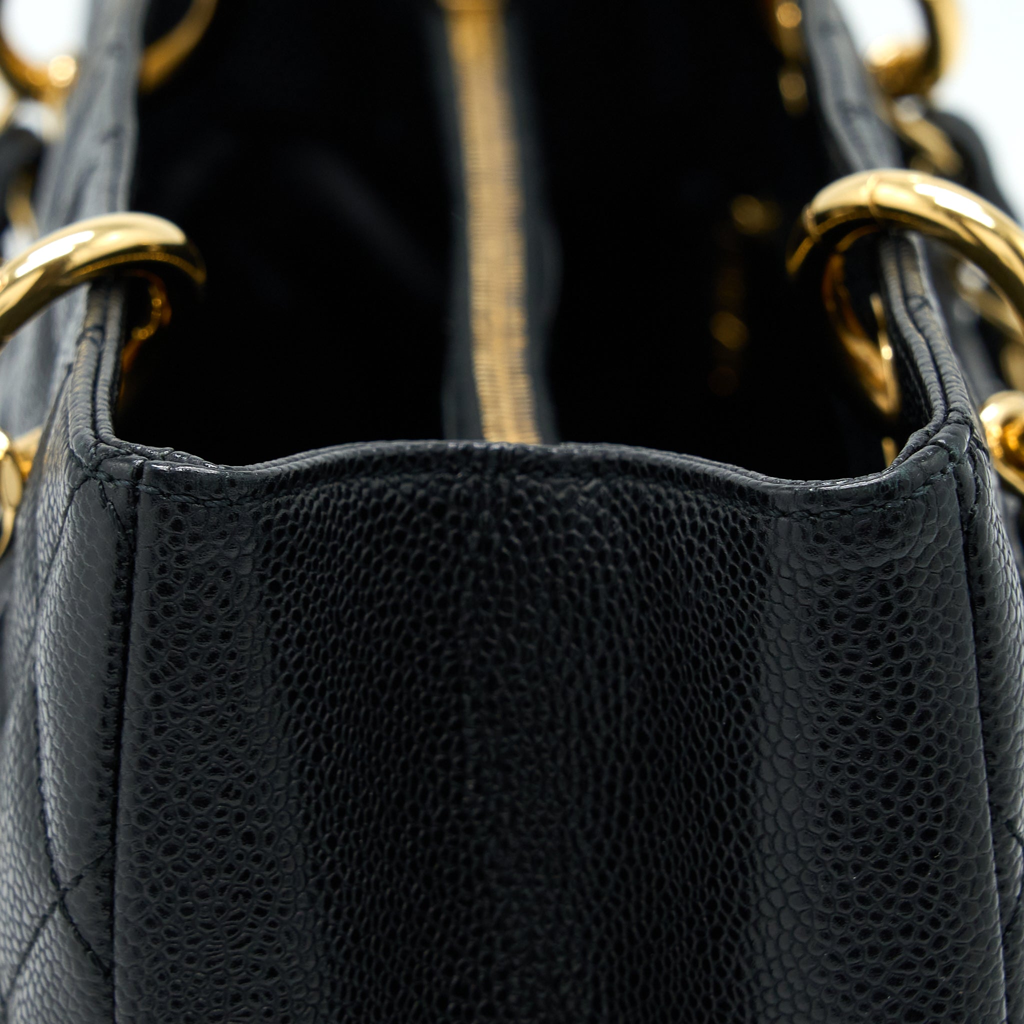chanel-grand-shopping-tote-gst-caviar-black-ghw