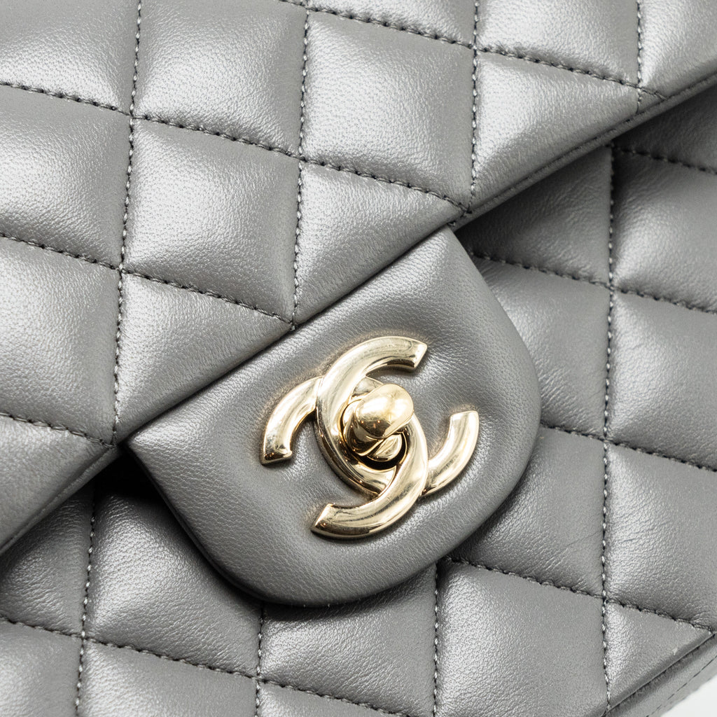 chanel-22a-small-classic-double-flap-bag-lambskin-grey-lghwmicrochip-copy