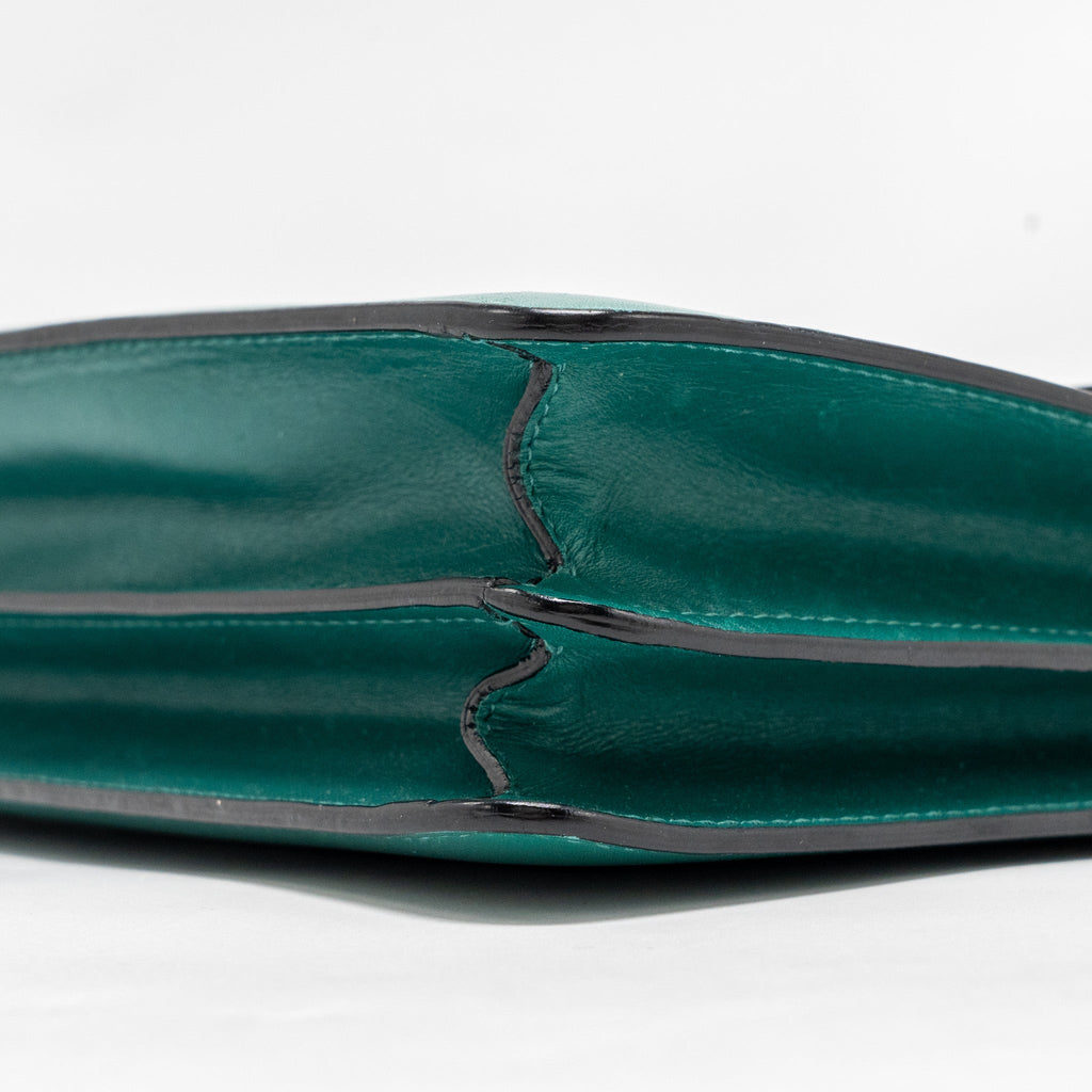 bvlgari-serpenti-forever-bag-calfskin-green-lghw-1