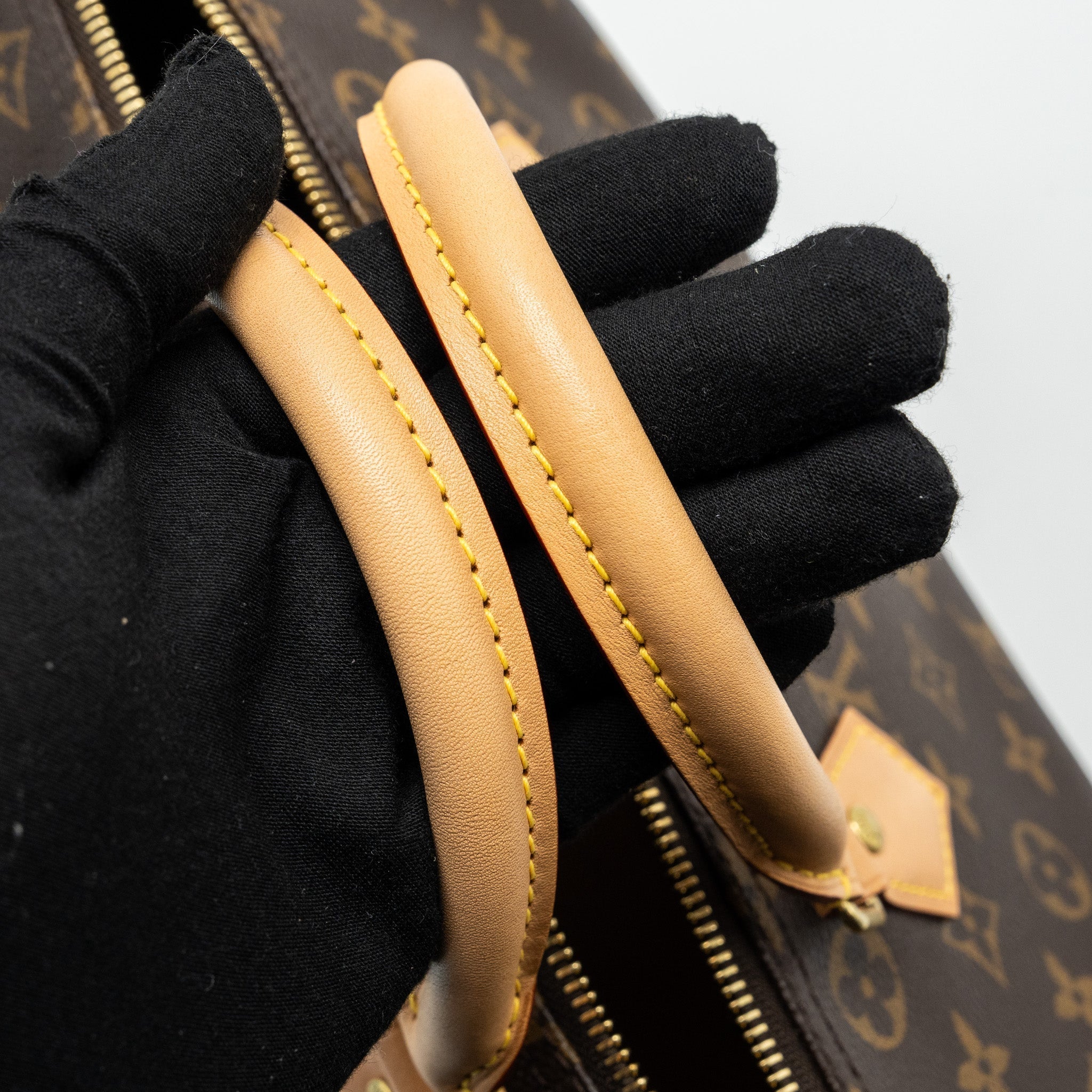 louis-vuitton-speedy-30-monogram-canvas-ghw-10