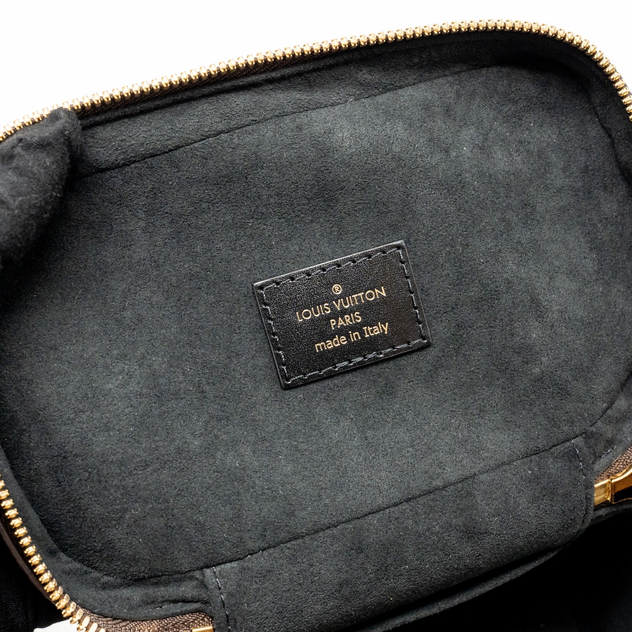 louis-vuitton-vanity-pm-monogram-canvas-ghw-4
