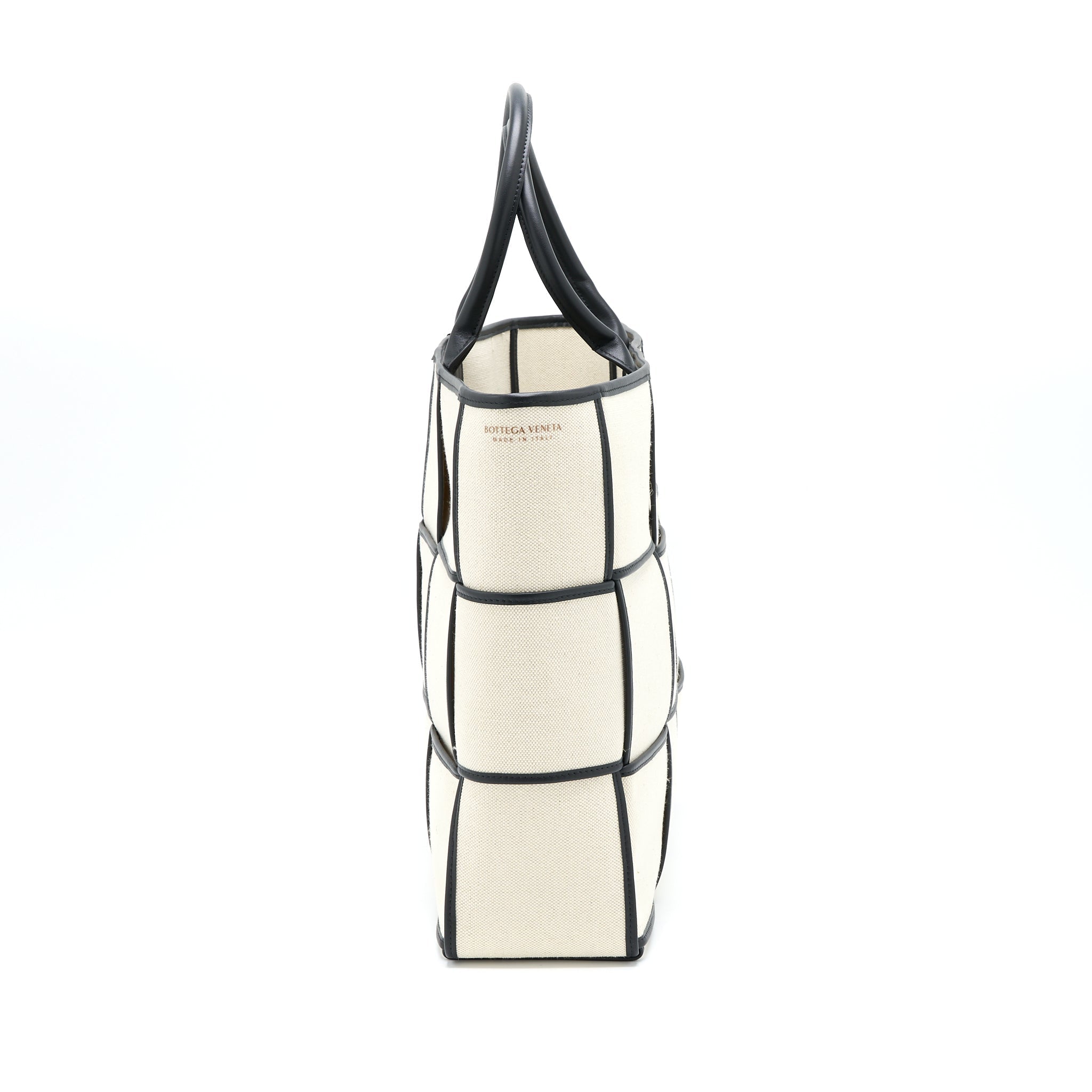 bottega-veneta-large-arco-tote-canvas-natural-black