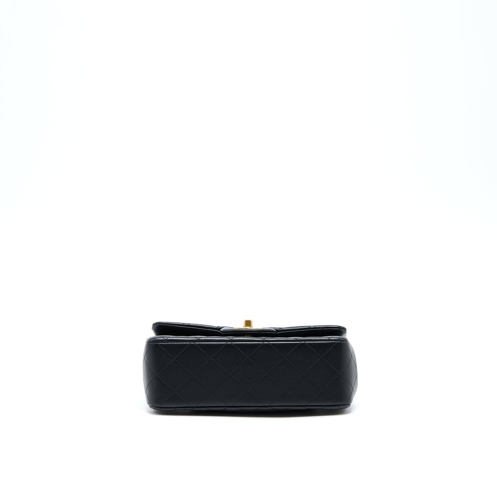 chanel-21k-top-handle-mini-rectangular-flap-bag-lambskin-black-brushed-ghwmicrochip