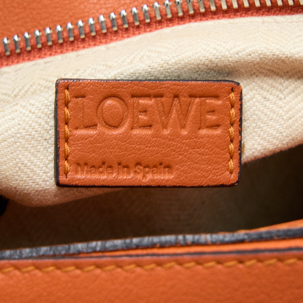 loewe-medium-puzzle-bag-calfskin-orange-shw