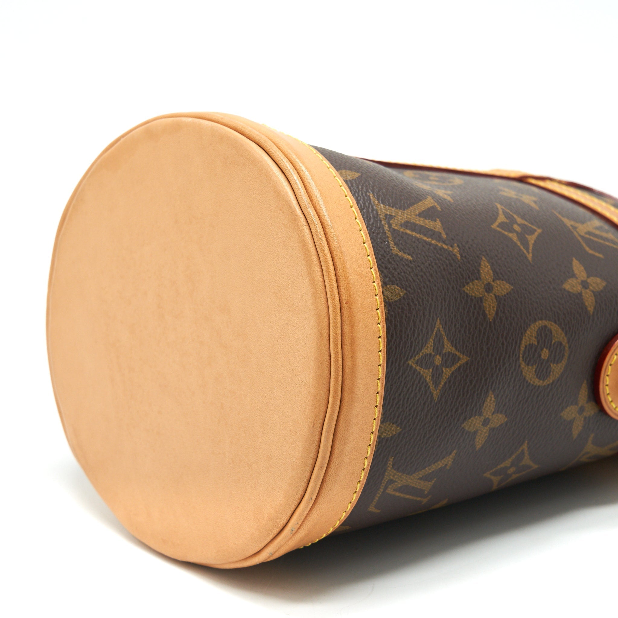 louis-vuitton-duffle-bag-monogram-canvas