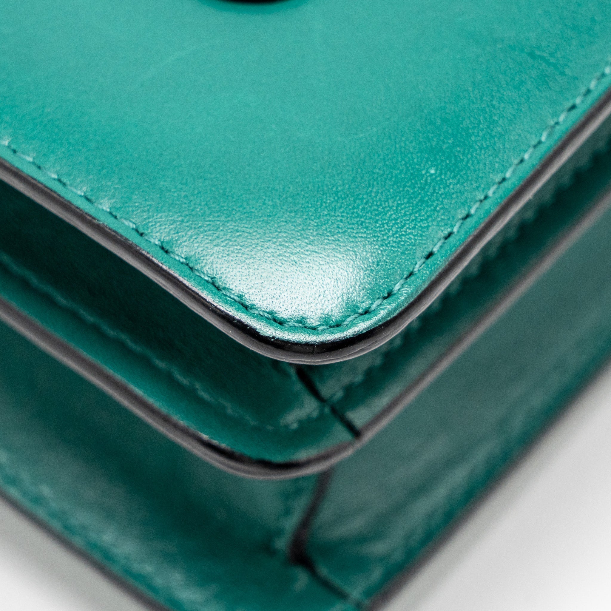bvlgari-serpenti-forever-bag-calfskin-green-lghw-1