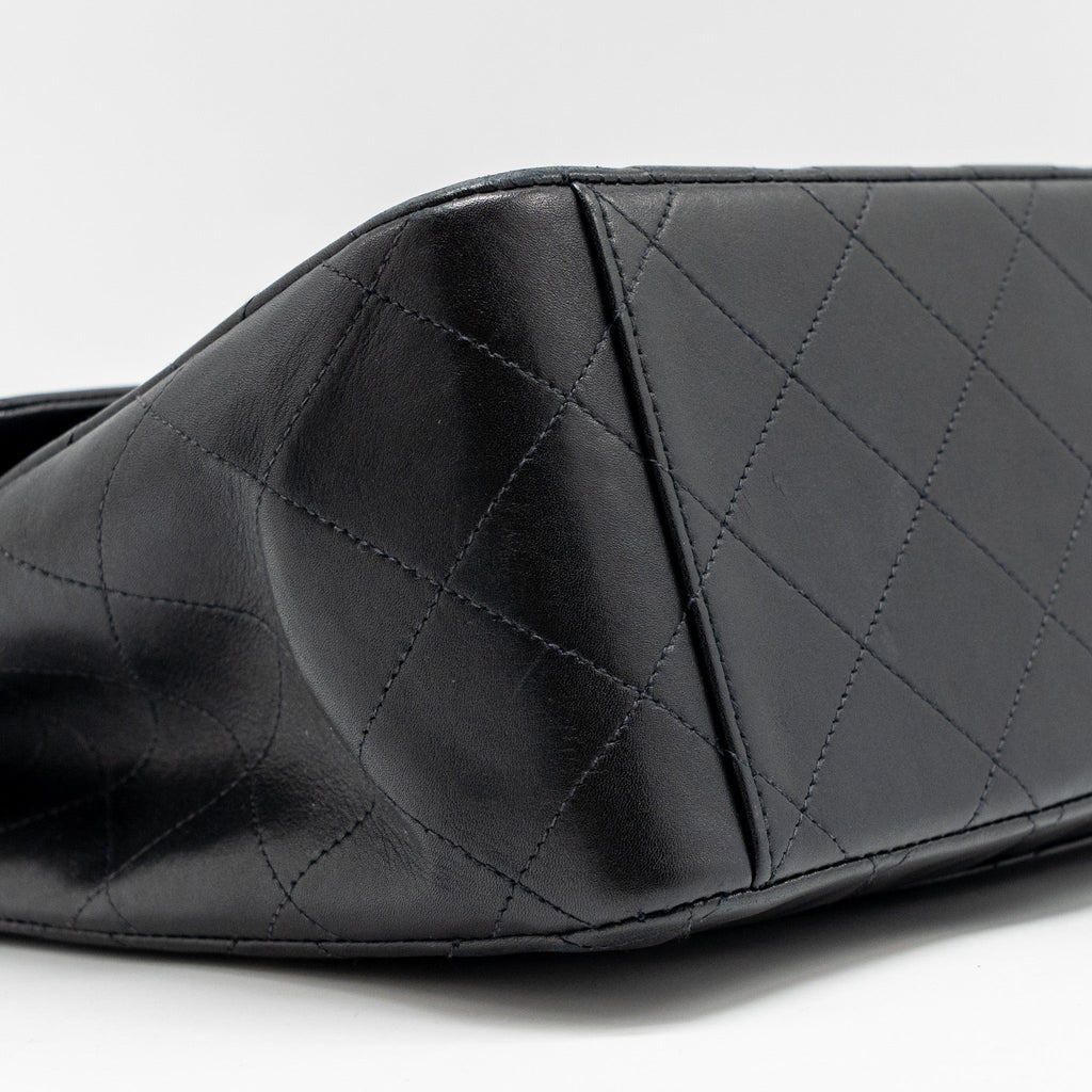 chanel-vintage-classic-flap-jumbo-bag-lambskin-black-ghw