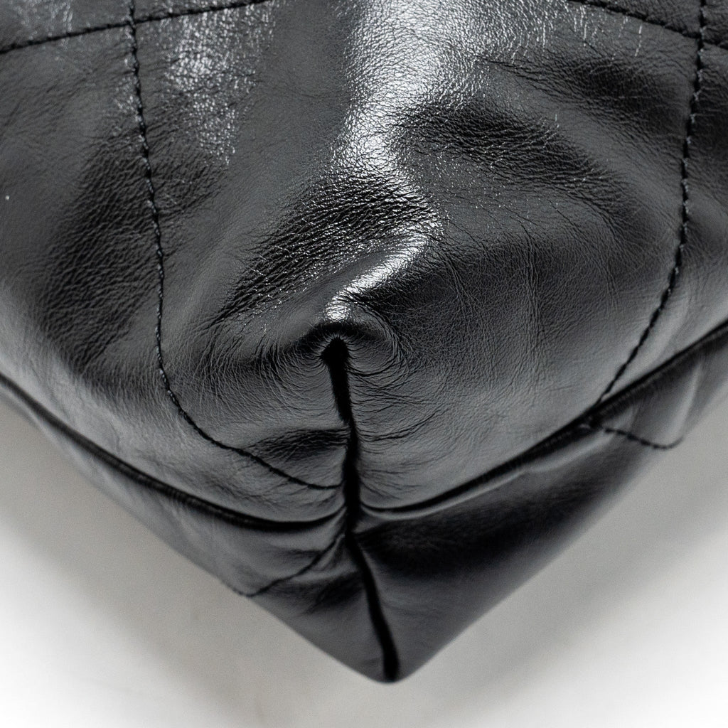 chanel-medium-22-bag-calfskin-so-black-microchip-copy-1