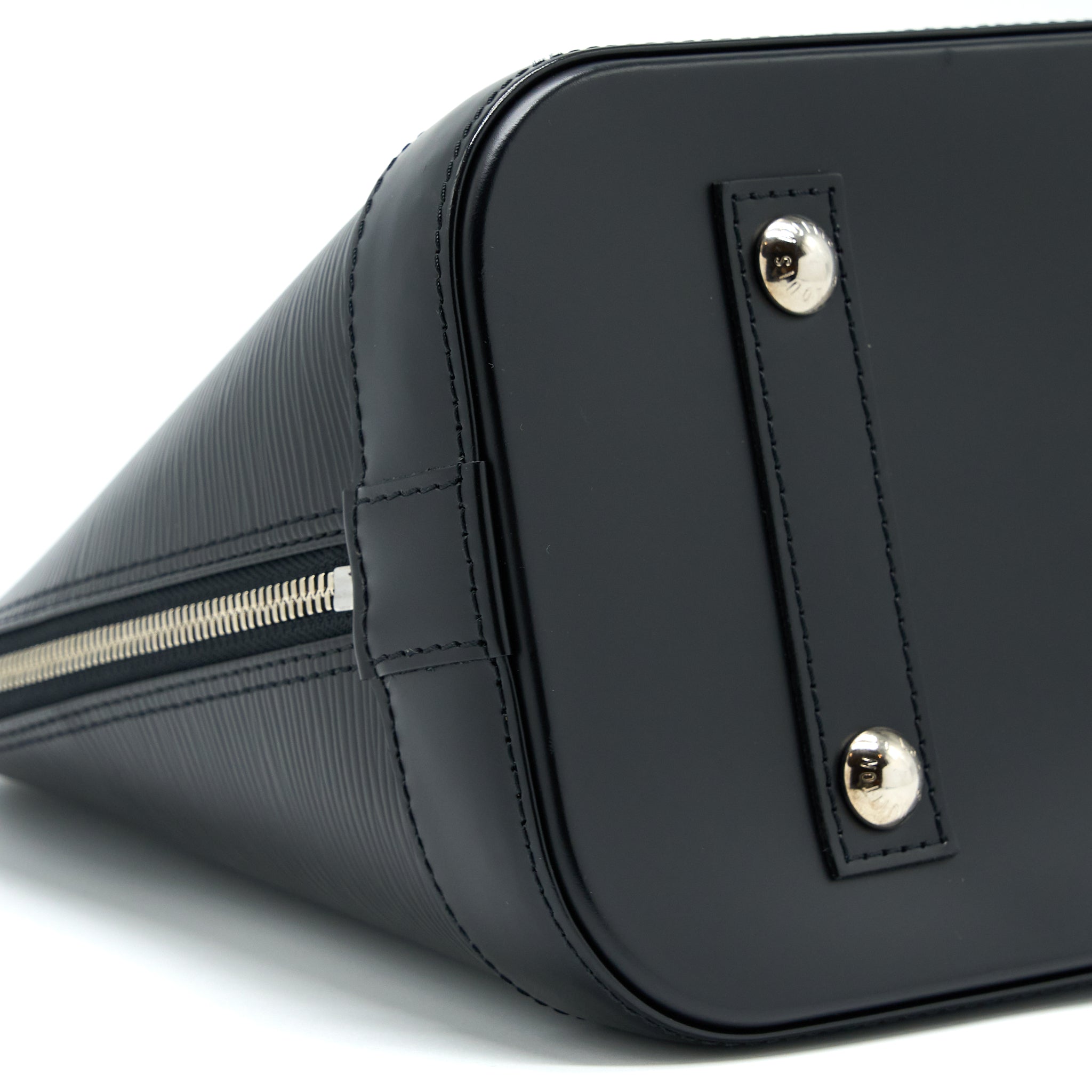 louis-vuitton-alma-pm-epi-black-shw