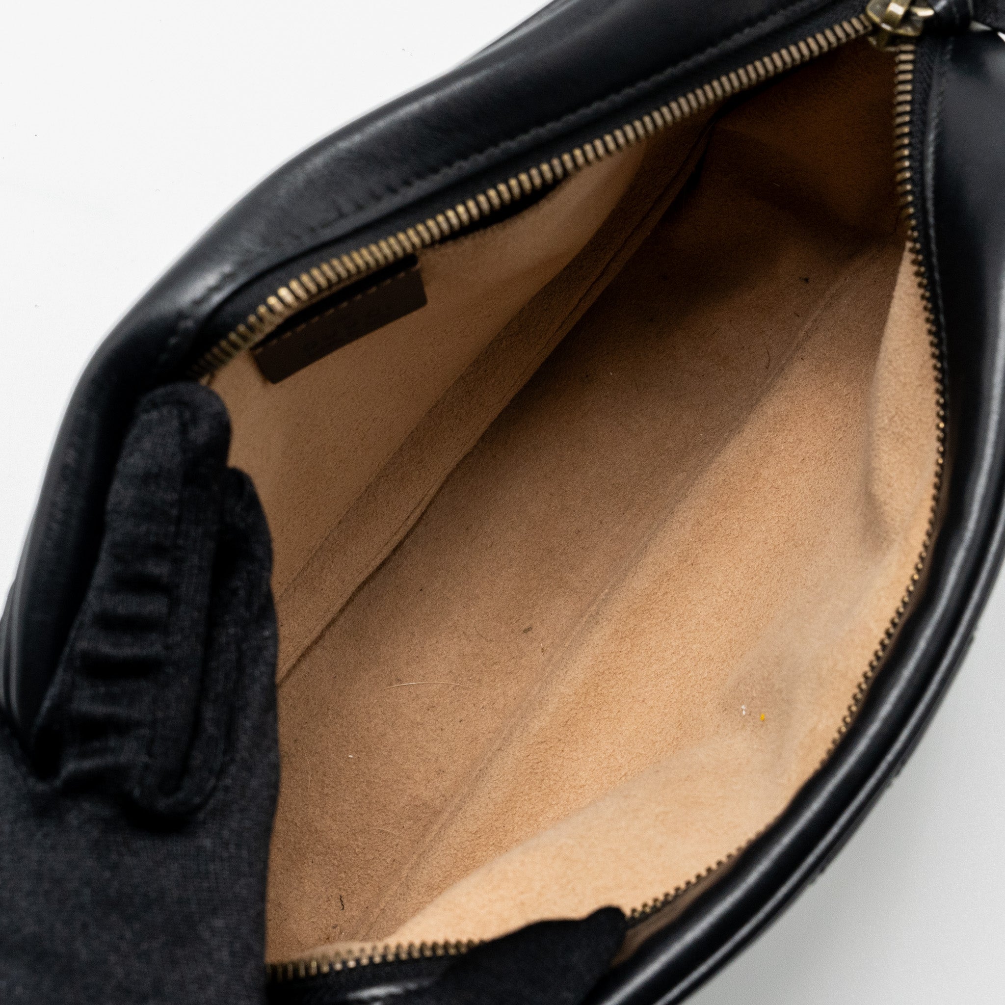 gucci-gg-marmont-small-matelasse-shoulder-bag-calfskin-black-ghw-1