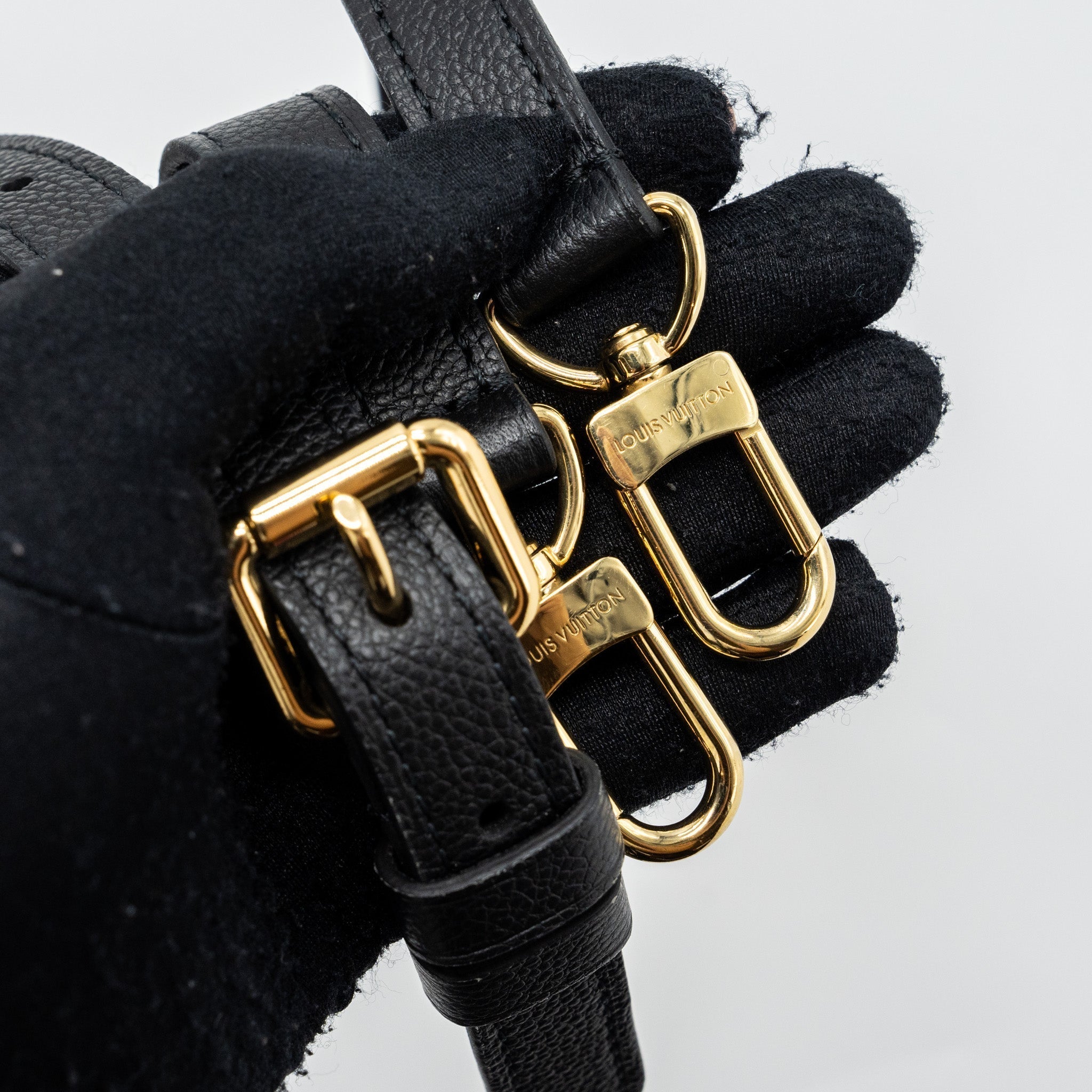 louis-vuitton-pochette-metis-empreinte-black-ghw