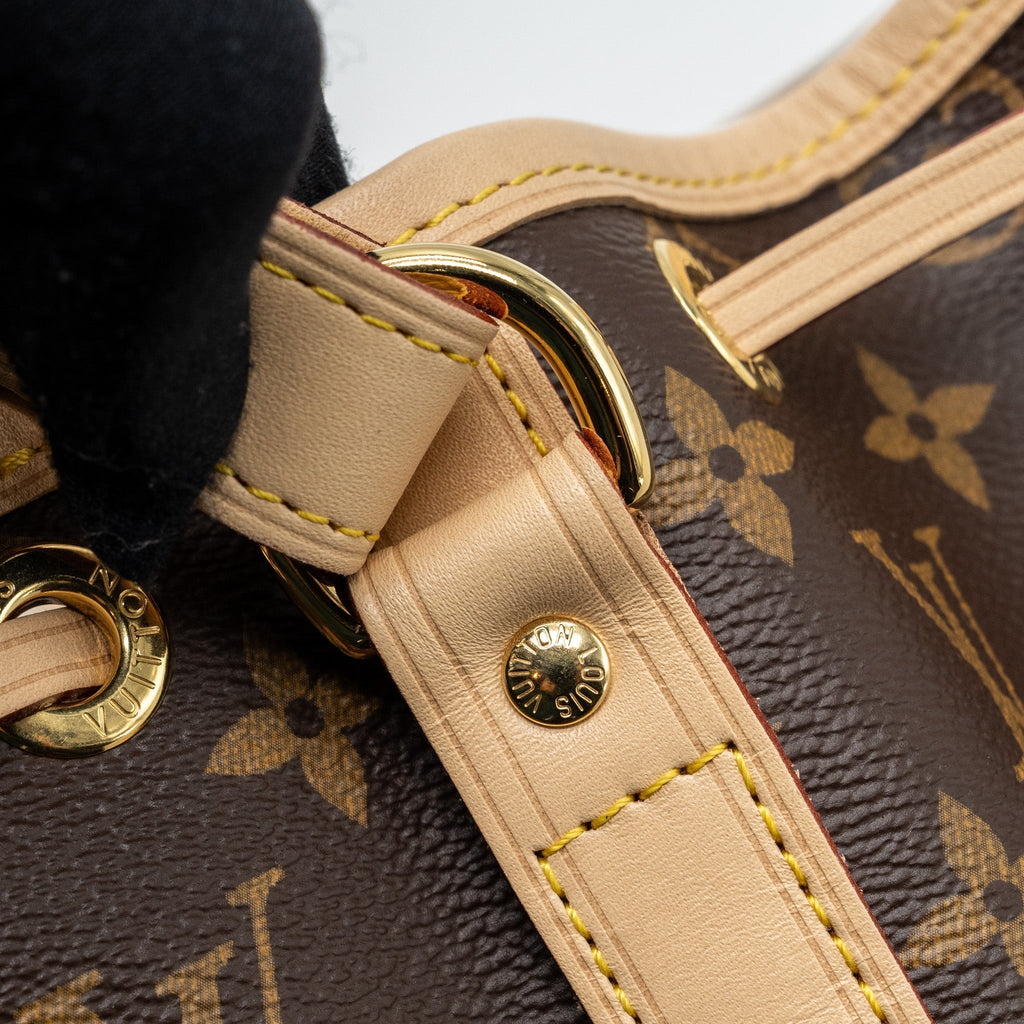 louis-vuitton-petit-noe-monogram-canvas-ghw-4