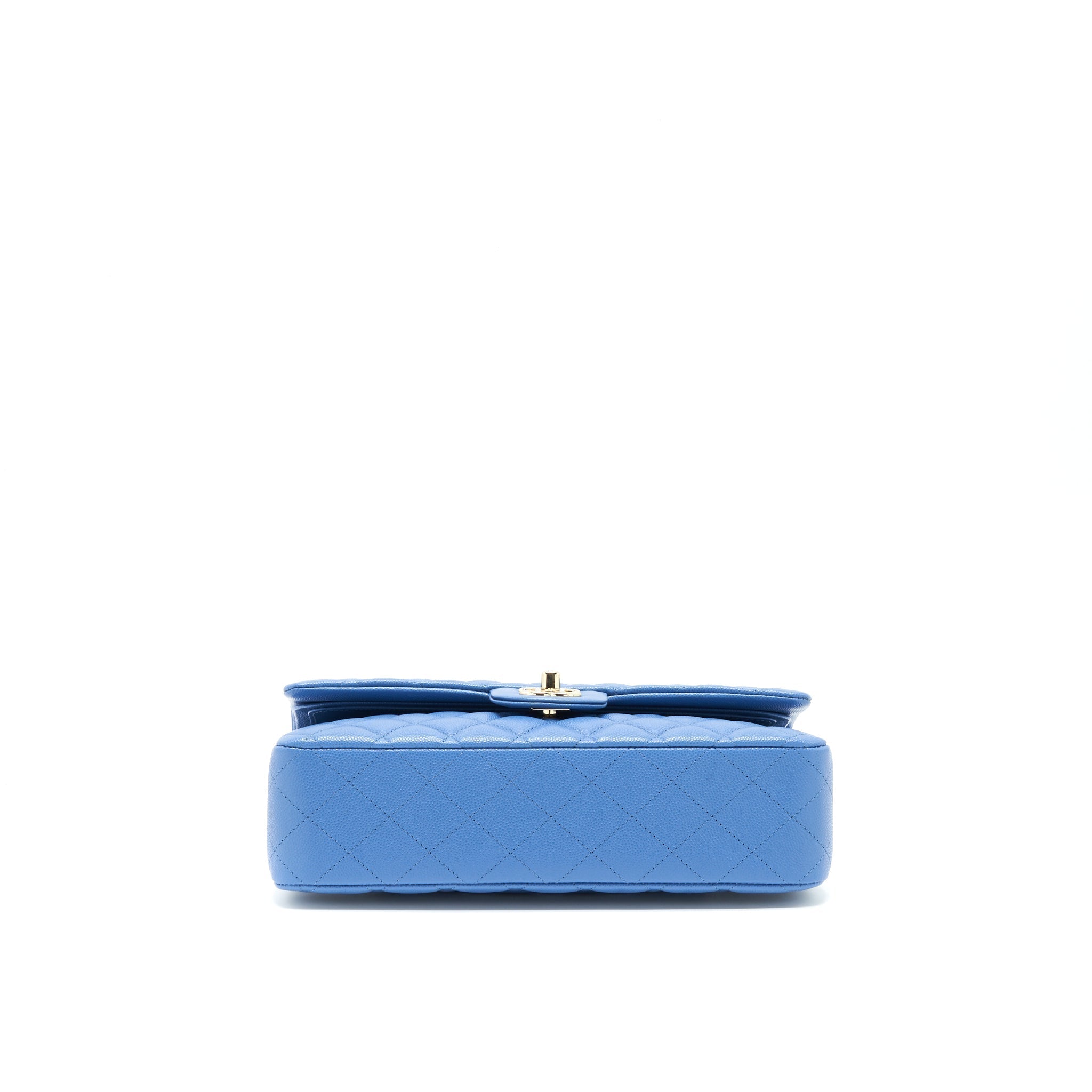 chanel-medium-classic-double-flap-25cm-blue-caviar-lghw