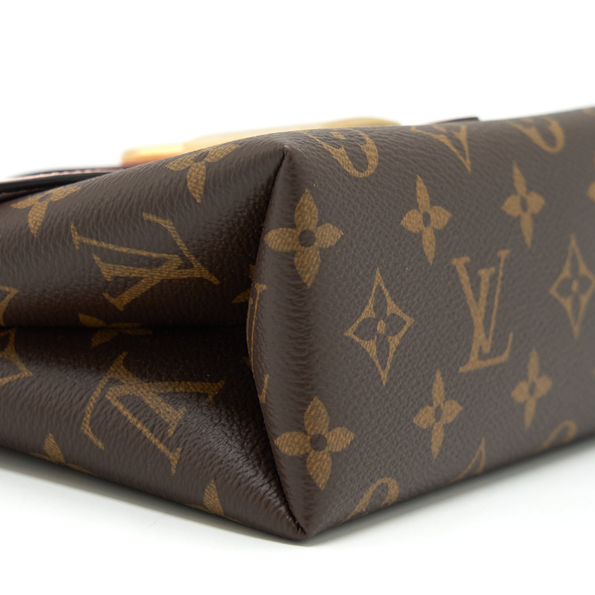 louis-vuitton-locky-bb-monogram-canvas-pink-ghw