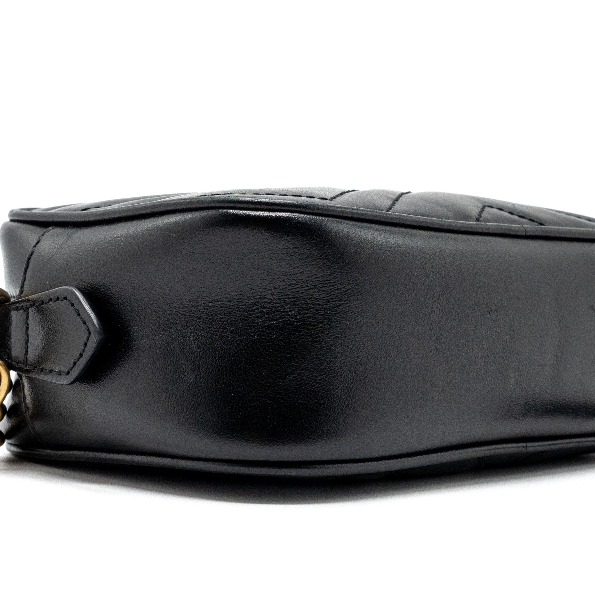 gucci-gg-marmont-camera-bag-black-ghw-1