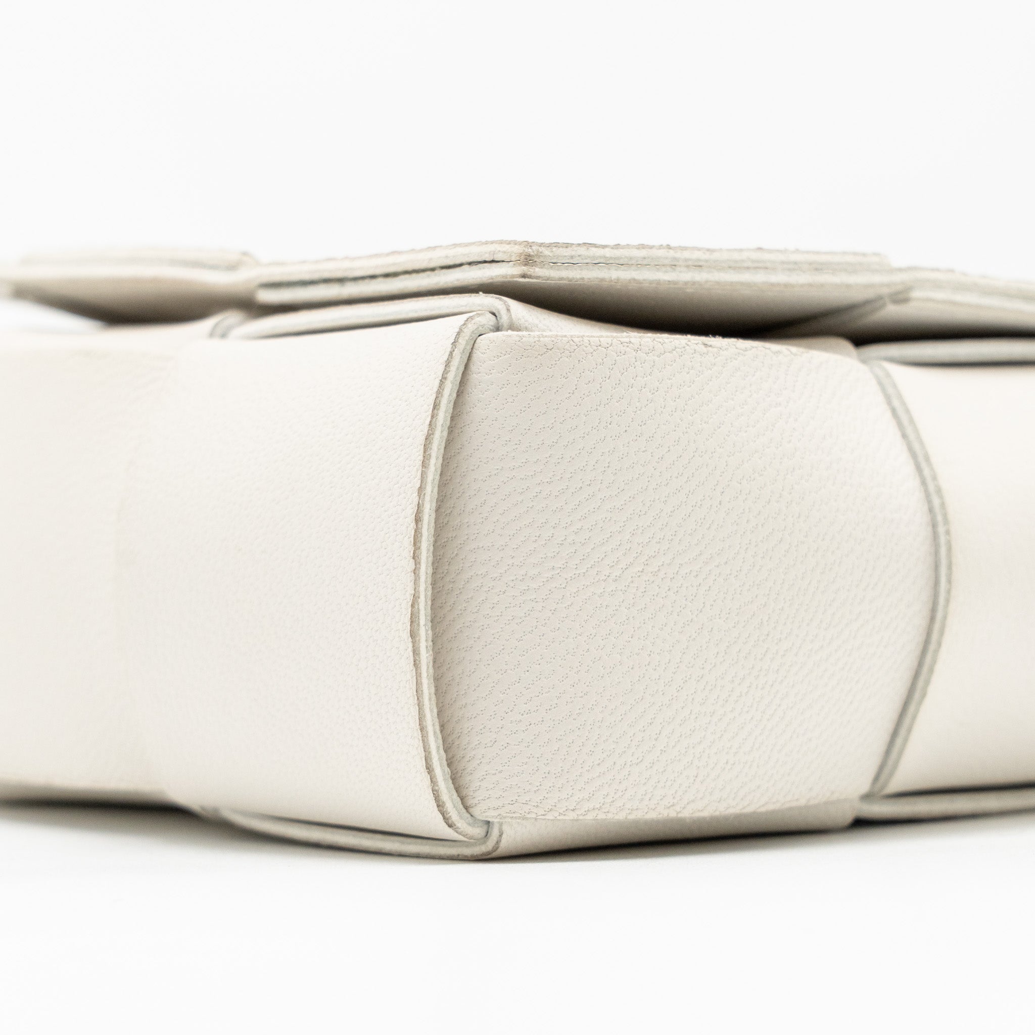 bottega-veneta-intreccio-cassette-mini-bag-lambskin-white