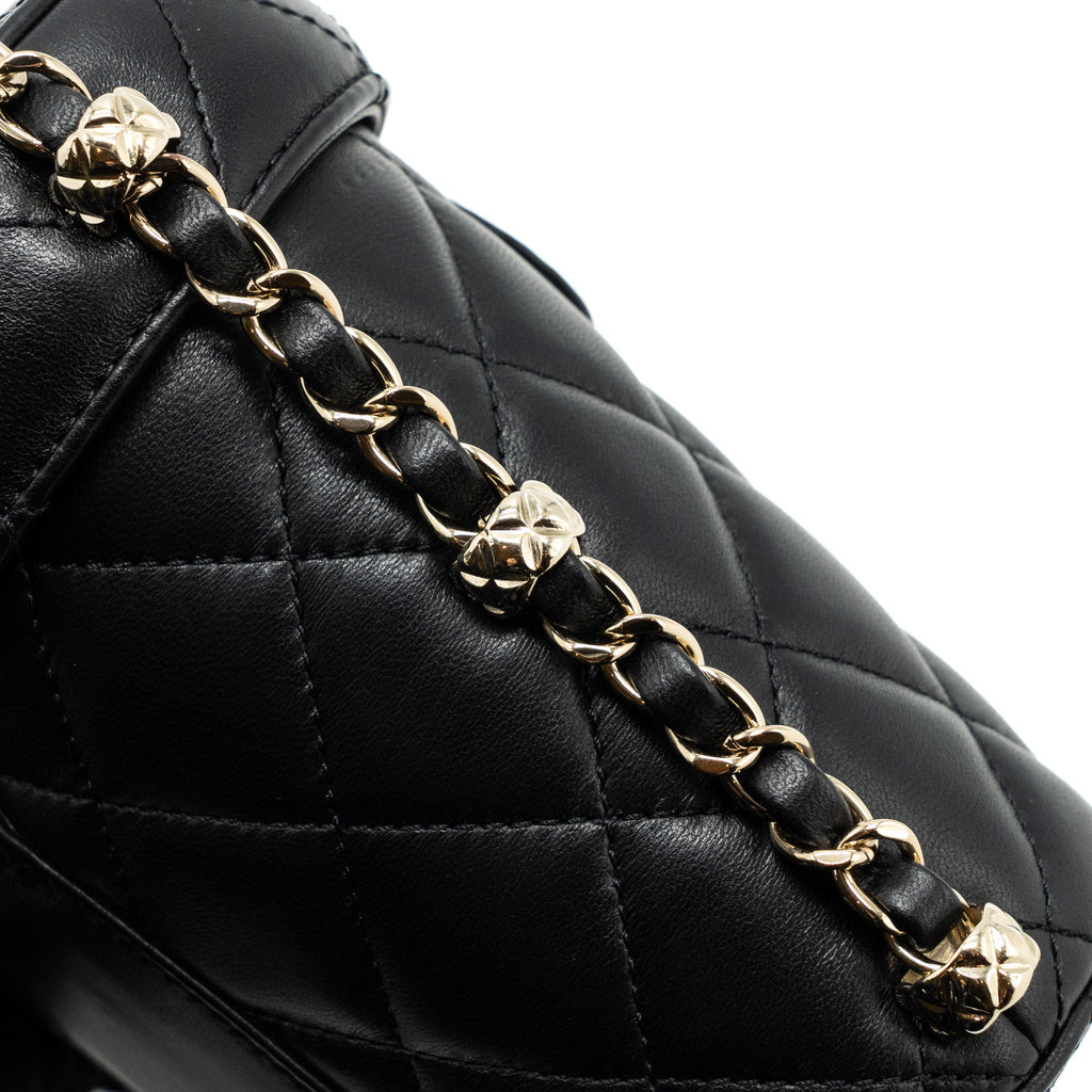 chanel-vanity-with-chain-lambskin-black-lghwmicrochip