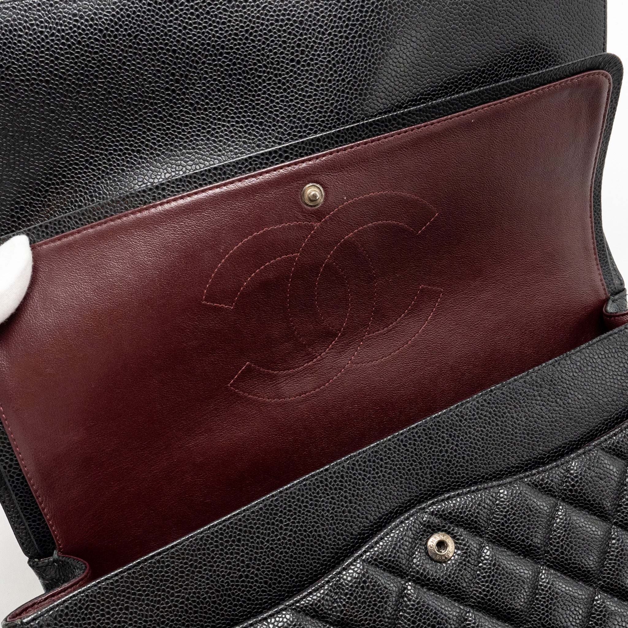 chanel-maxi-classic-double-flap-bag-caviar-black-shw