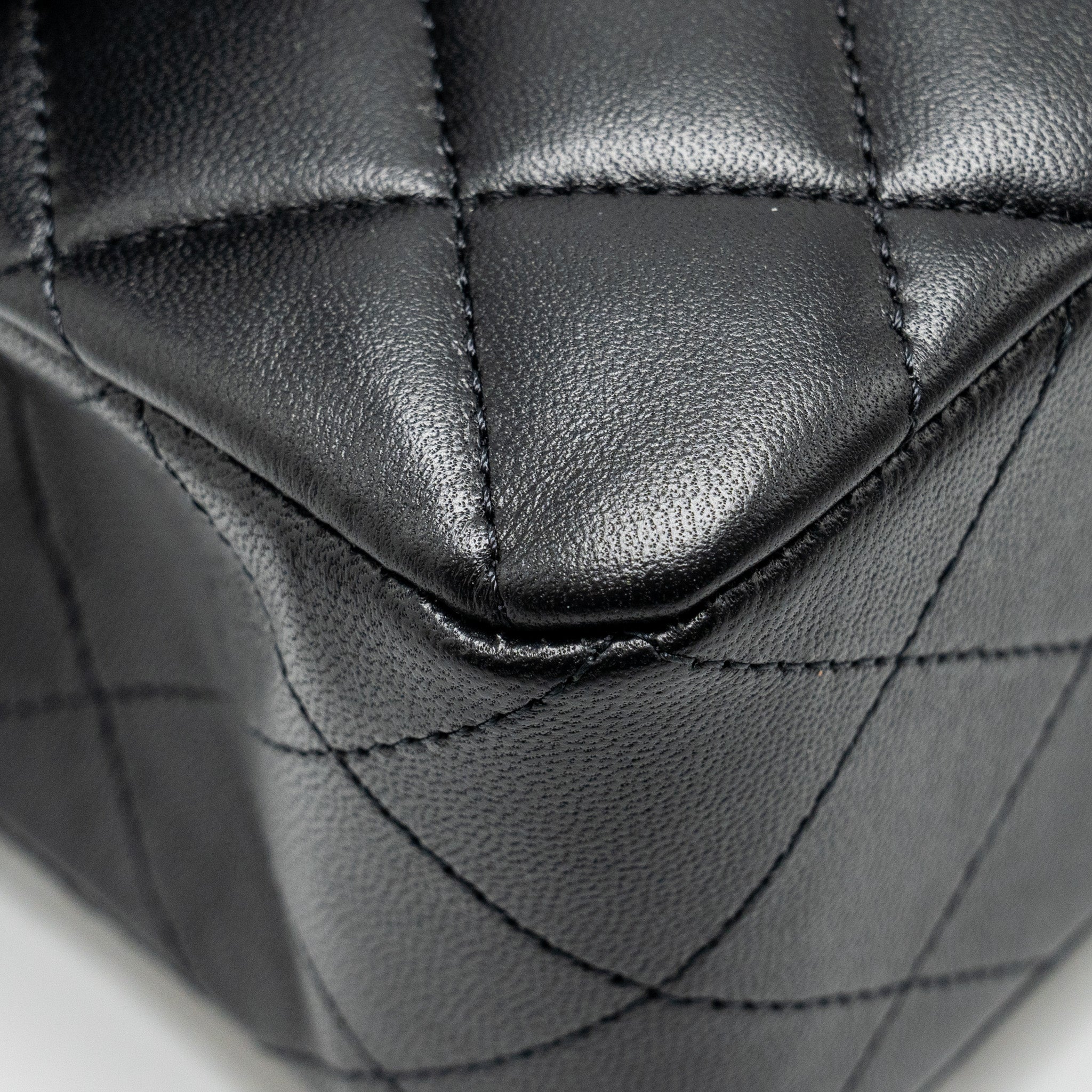 chanel-small-classic-double-flap-bag-lambskin-black-ghwmicrochip