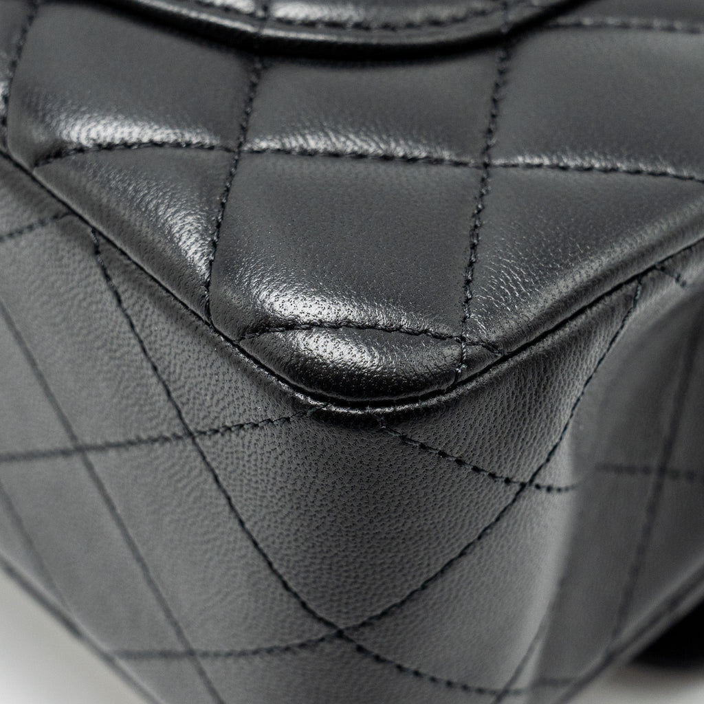 chanel-small-classic-double-flap-bag-lambskin-black-ghwmicrochip
