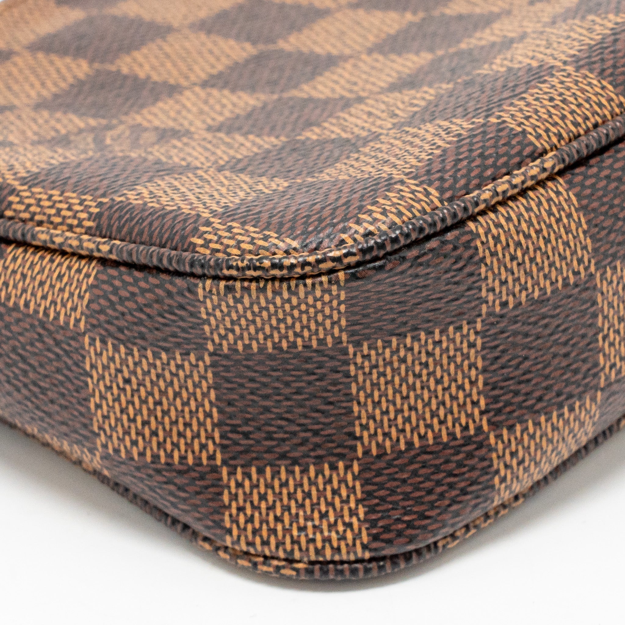 lv-damier-ebene-1