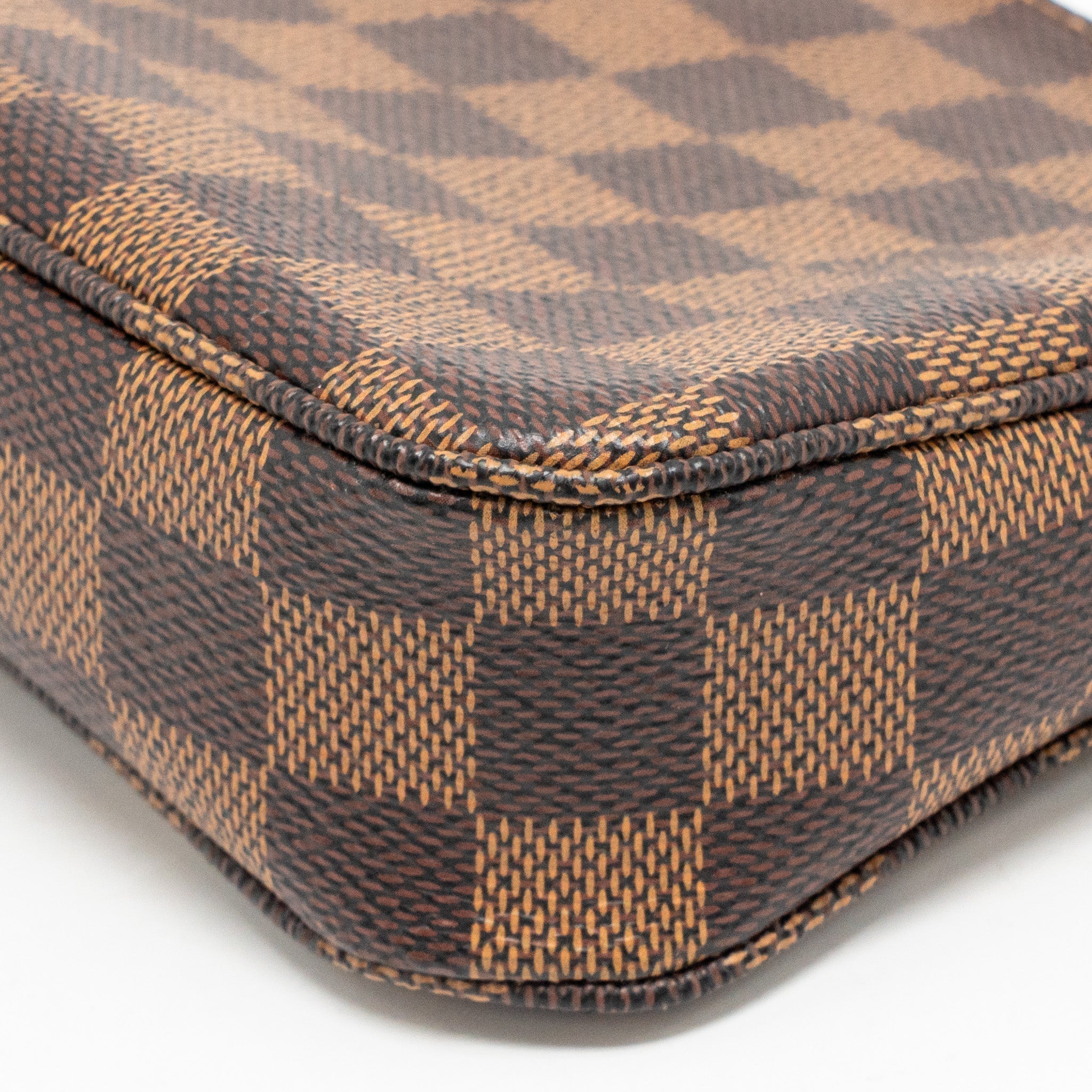 lv-damier-ebene-1
