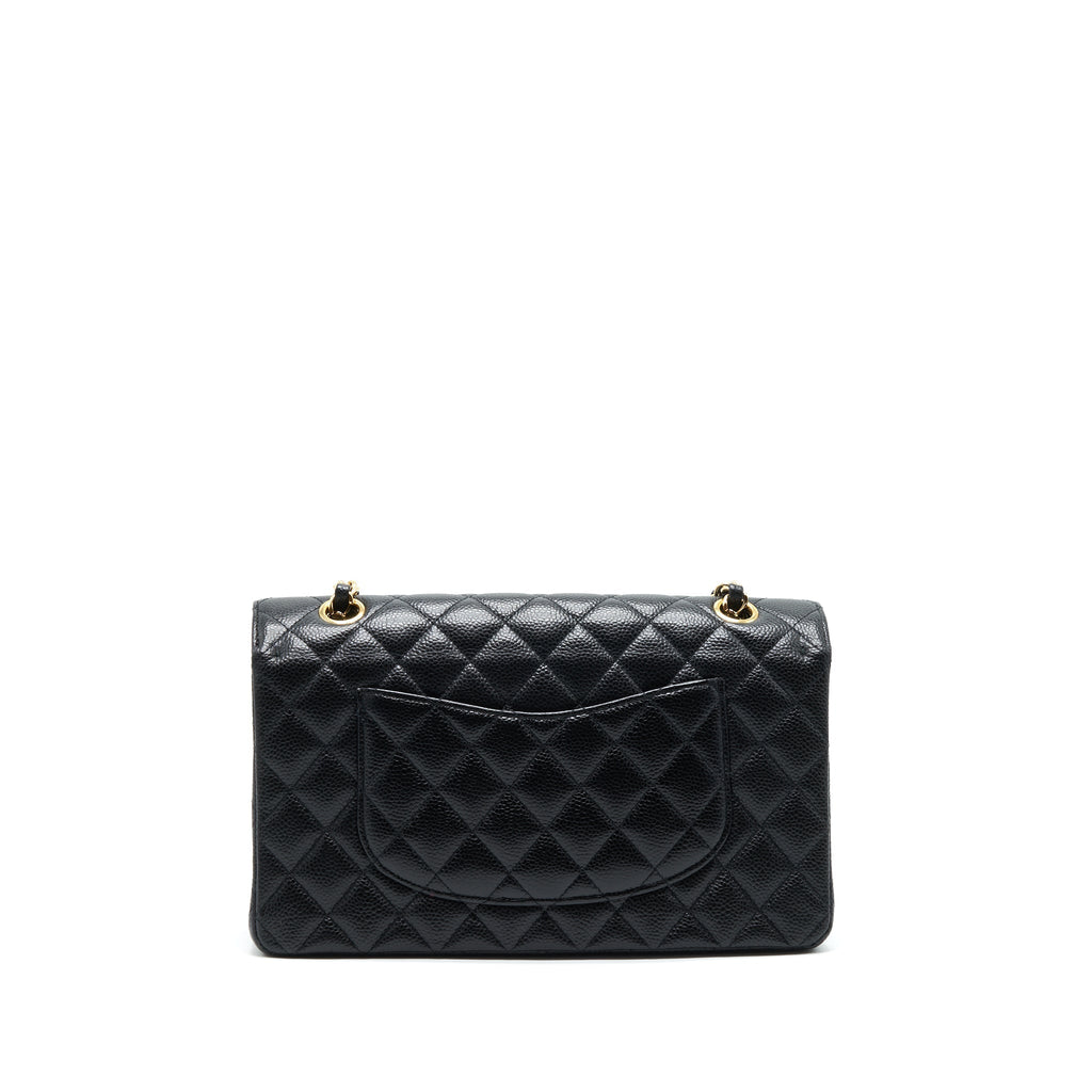 chanel-classic-double-flap-medium-black-caviar-ghw