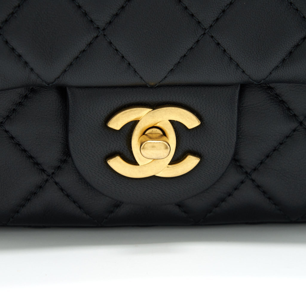 chanel-pearl-crush-mini-rectangular-flap-bag-lambskin-black-ghw-microchip