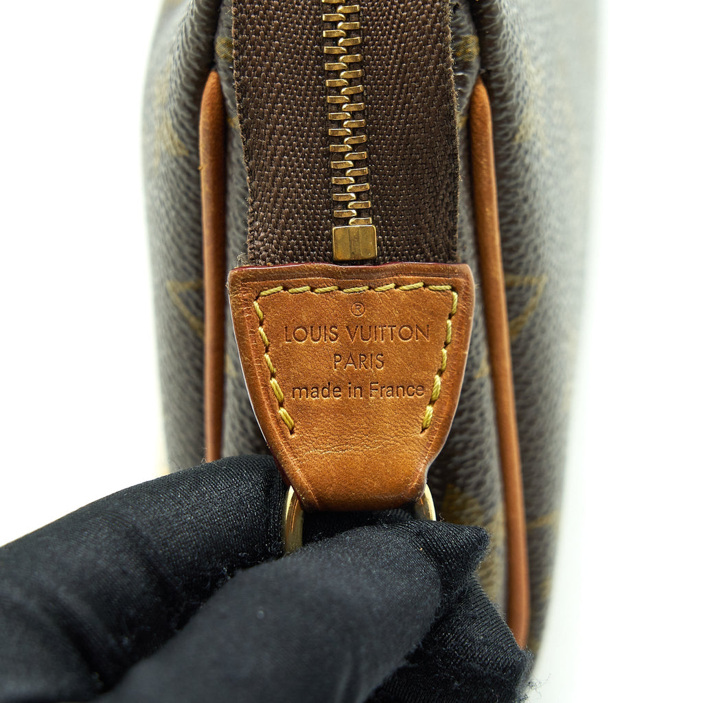 louis-vuitton-eva-pochette-bag-monogram-canvas-ghw