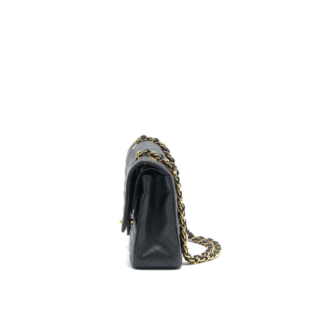 chanel-classic-double-flap-medium-black-caviar-ghw