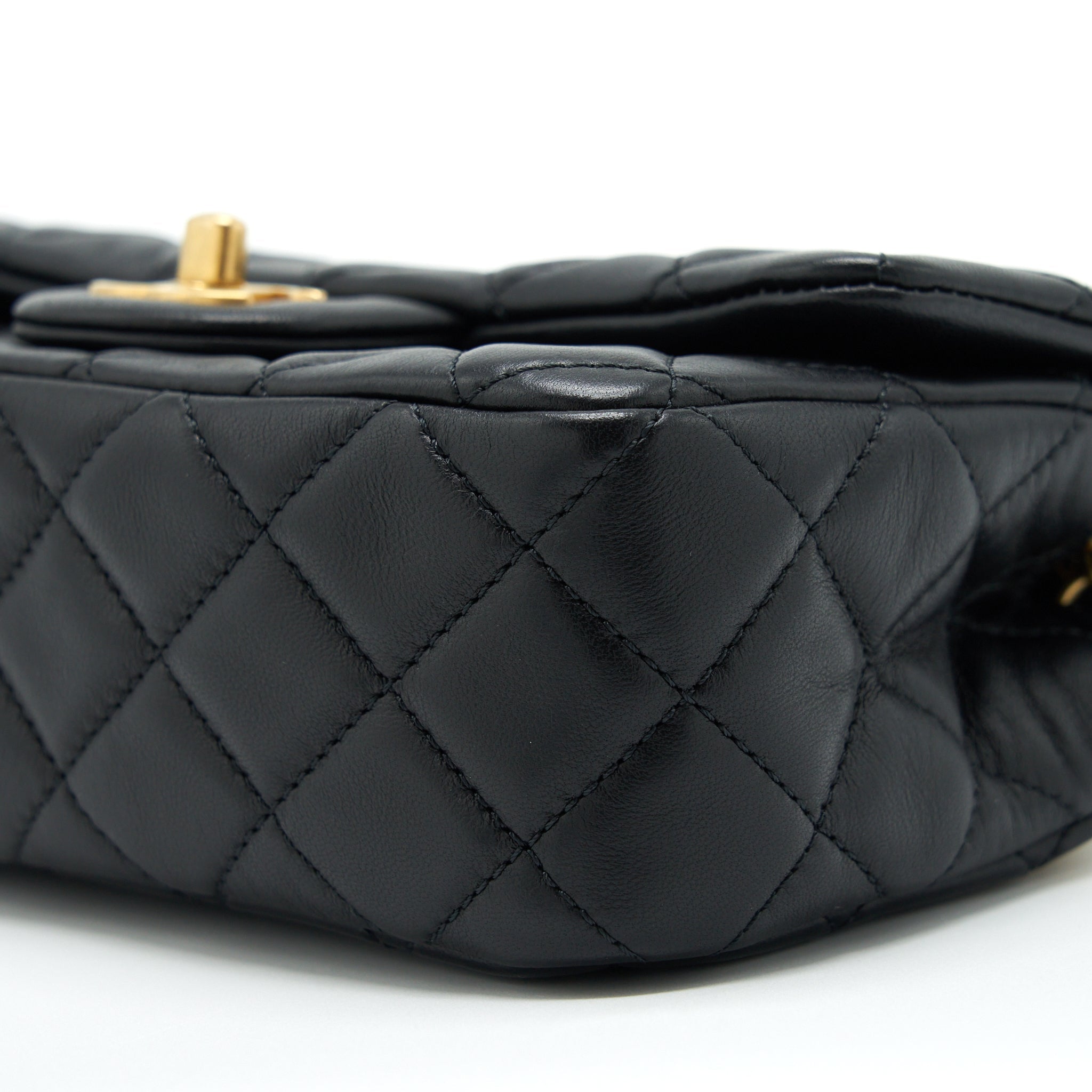 chanel-pearl-crush-mini-rectangular-flap-bag-lambskin-black-ghw-microchip