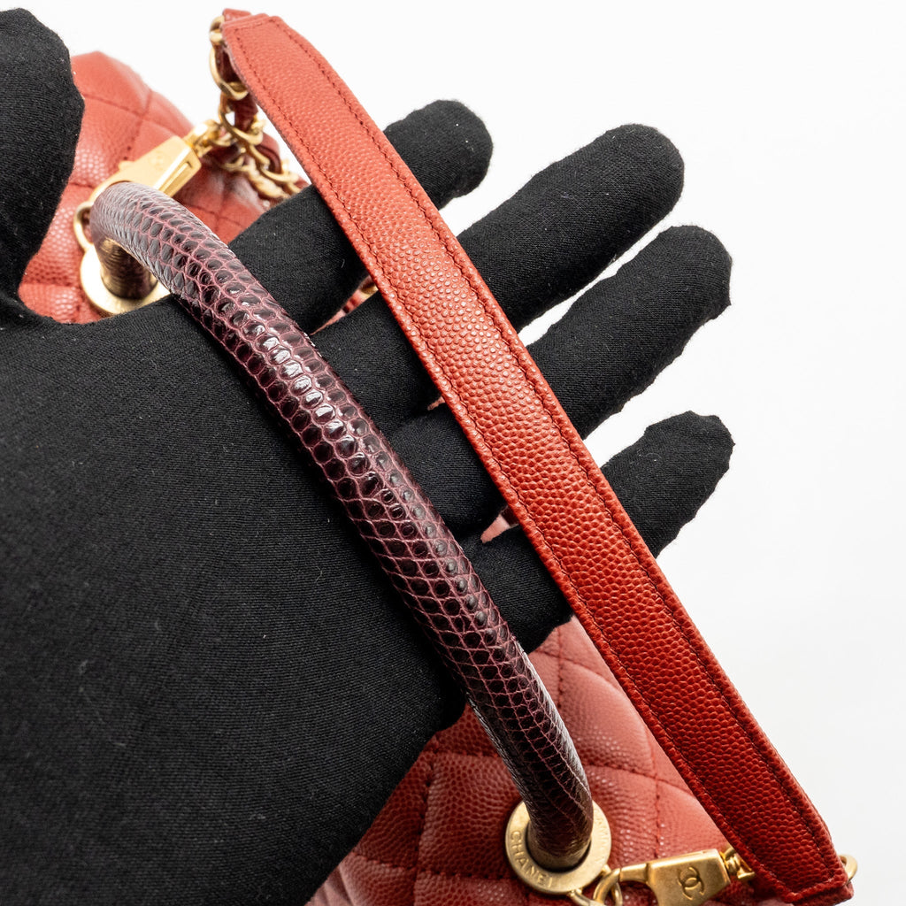 chanel-large-coco-handle-with-lizard-handle-caviar-red-ghw