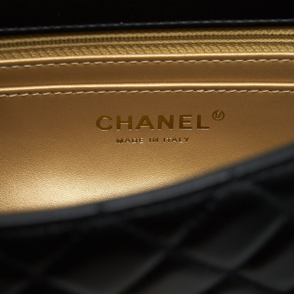 chanel-pearl-crush-mini-rectangular-flap-bag-lambskin-black-ghw-microchip