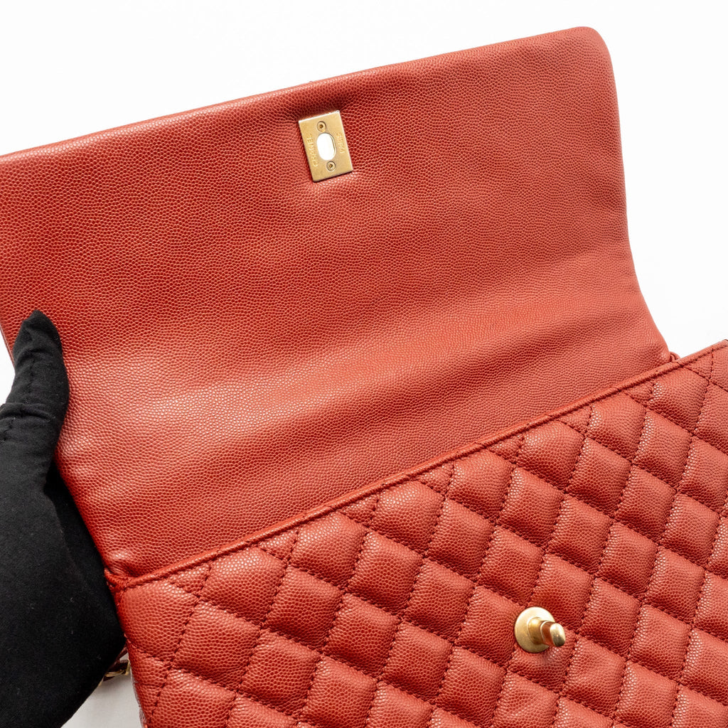chanel-large-coco-handle-with-lizard-handle-caviar-red-ghw