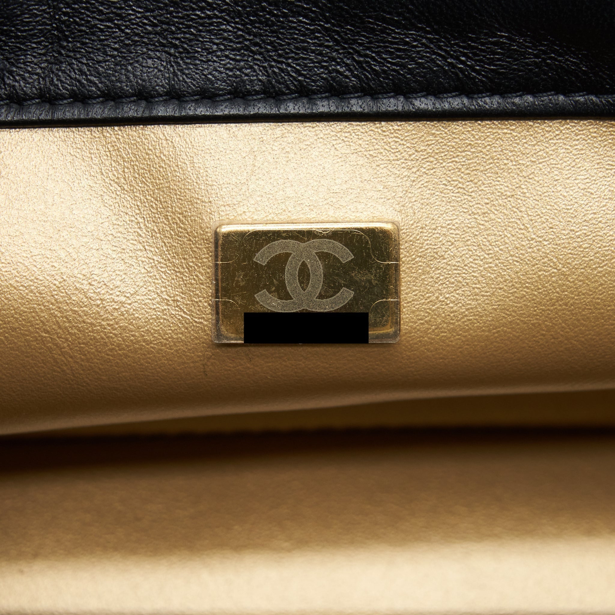 chanel-pearl-crush-mini-rectangular-flap-bag-lambskin-black-ghw-microchip