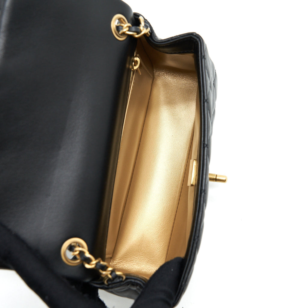 chanel-pearl-crush-mini-rectangular-flap-bag-lambskin-black-ghw-microchip