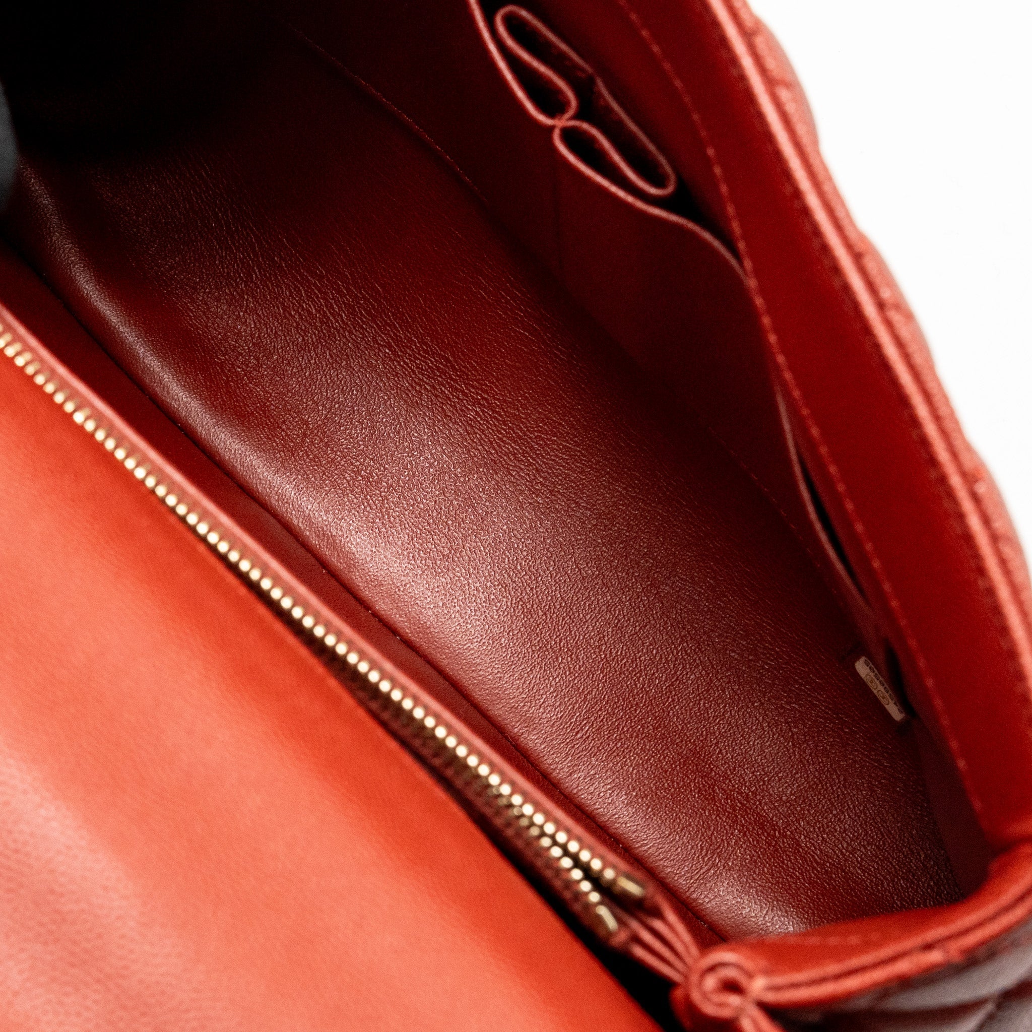 chanel-large-coco-handle-with-lizard-handle-caviar-red-ghw