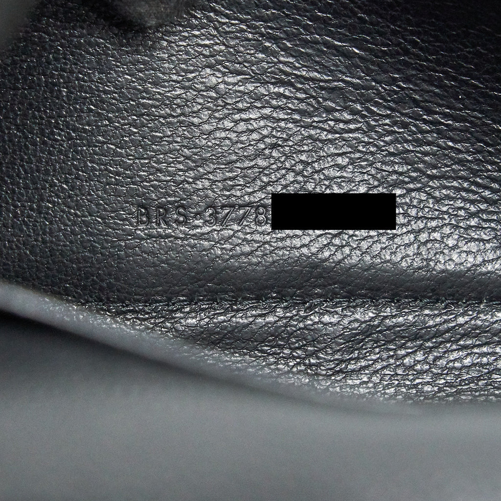 saint-laurent-envelope-chain-wallet-black-with-shw